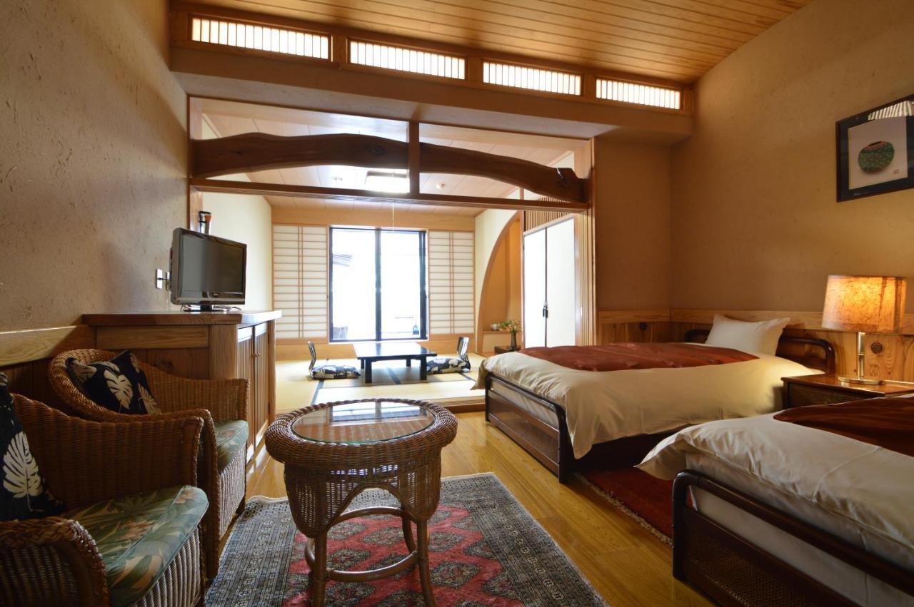 Kurokawa Onsen Oku No Yu Otel Minamioguni Dış mekan fotoğraf
