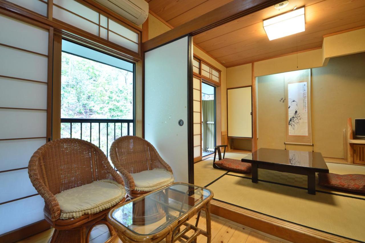 Kurokawa Onsen Oku No Yu Otel Minamioguni Dış mekan fotoğraf