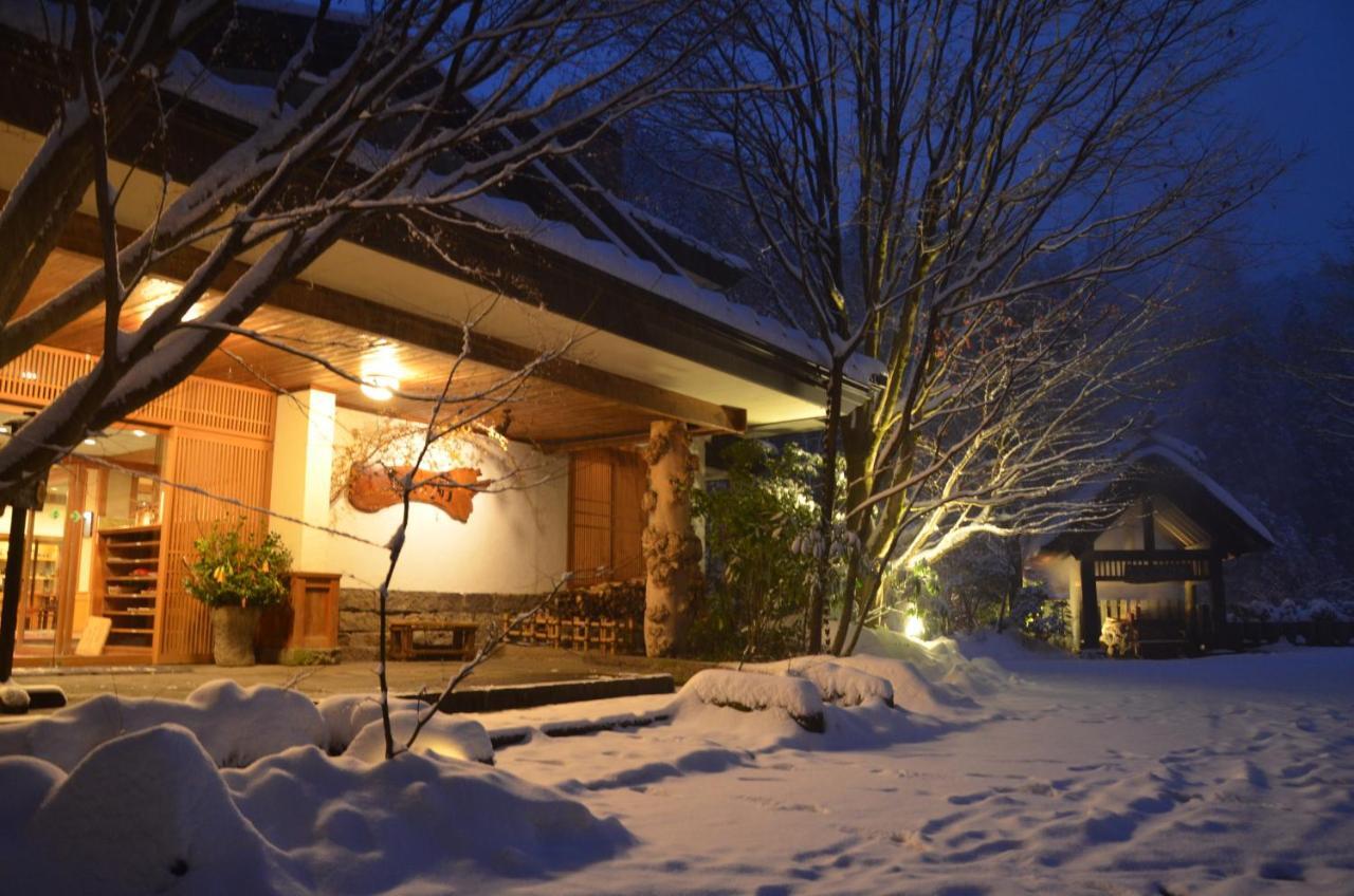 Kurokawa Onsen Oku No Yu Otel Minamioguni Dış mekan fotoğraf