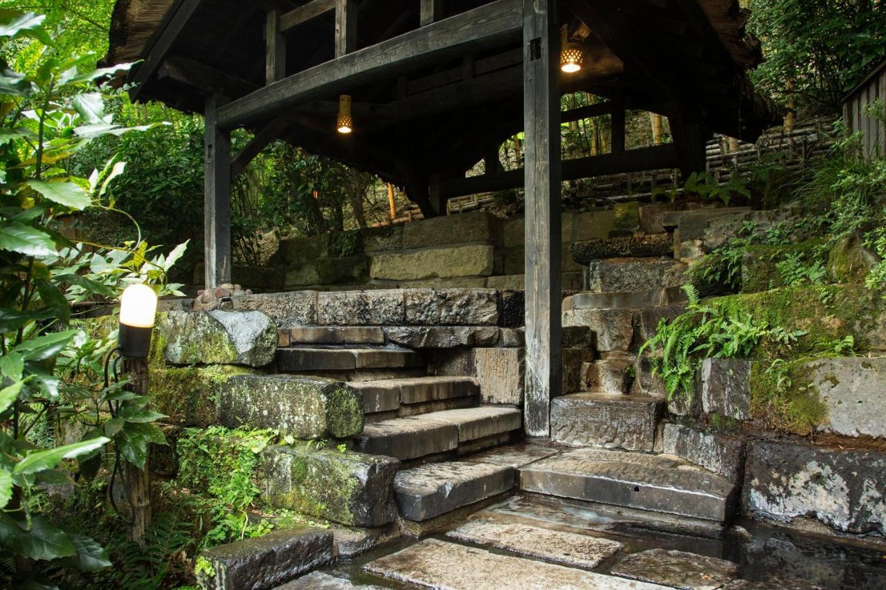 Kurokawa Onsen Oku No Yu Otel Minamioguni Dış mekan fotoğraf